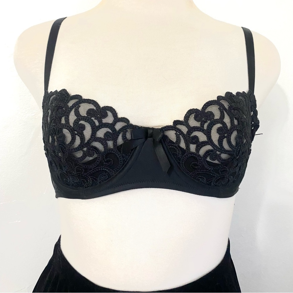 🫧Gently Loved🫧 Victoria’s Secret Black Lace Vintage Bra 🖤
